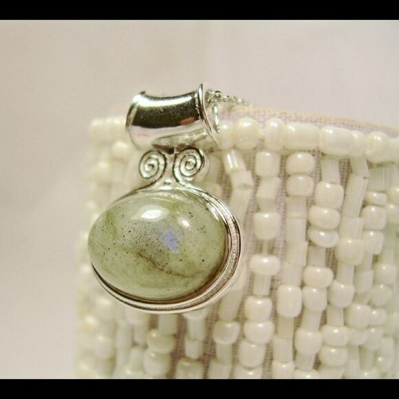 Labradorite Sterling Silver Pendant Necklace Chain - Picture 1 of 8